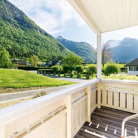 Hotel Loenfjord 卢恩 外观 照片