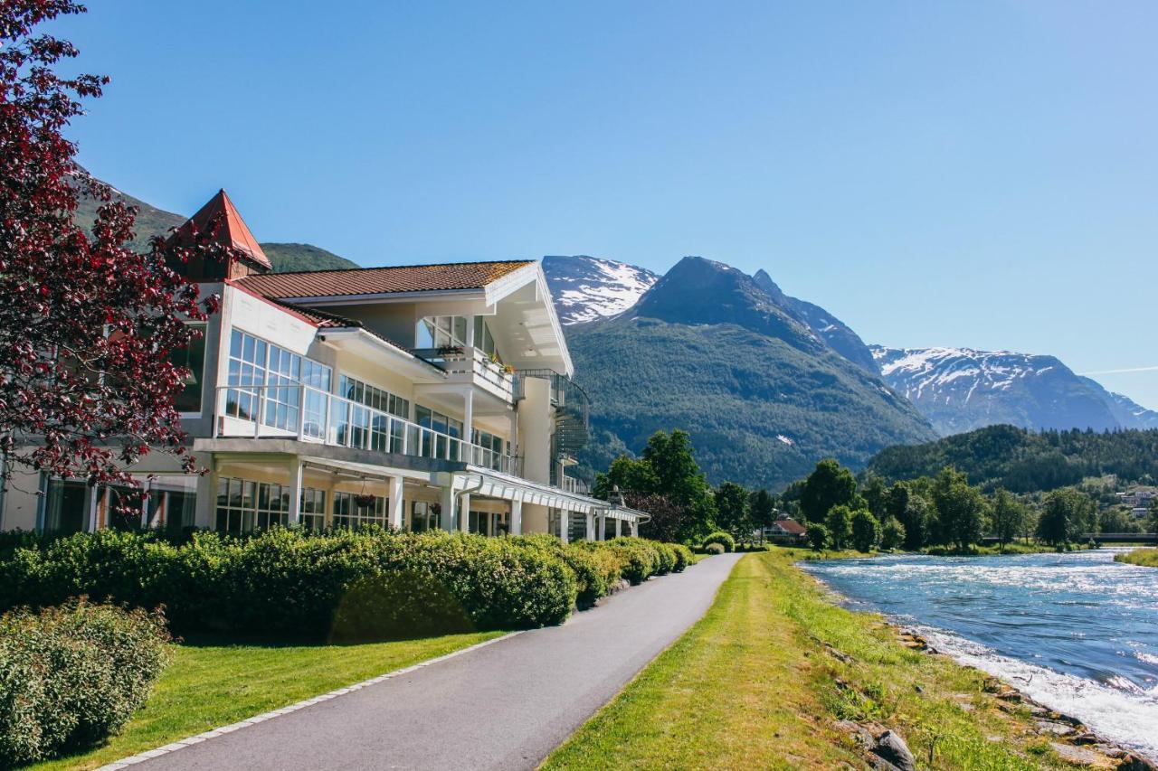 Hotel Loenfjord 卢恩 外观 照片