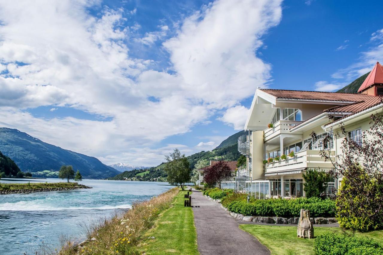 Hotel Loenfjord 卢恩 外观 照片
