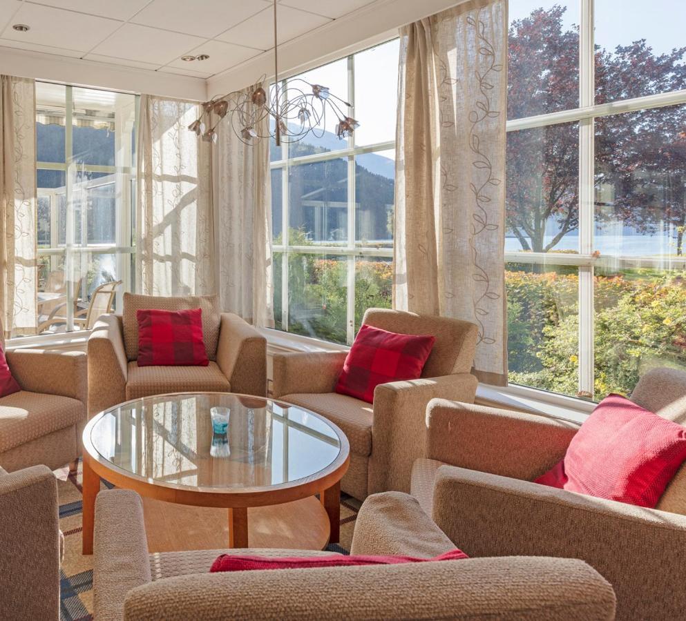 Hotel Loenfjord 卢恩 外观 照片