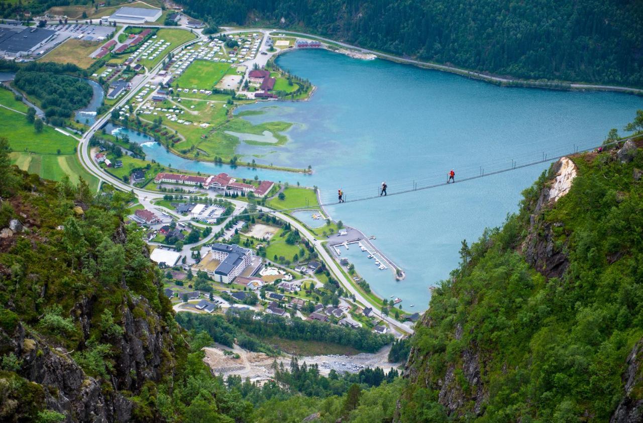 Hotel Loenfjord 卢恩 外观 照片