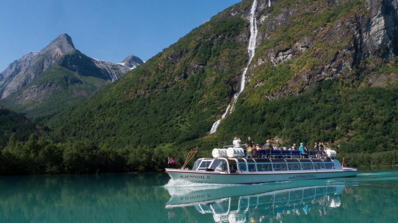 Hotel Loenfjord 卢恩 外观 照片