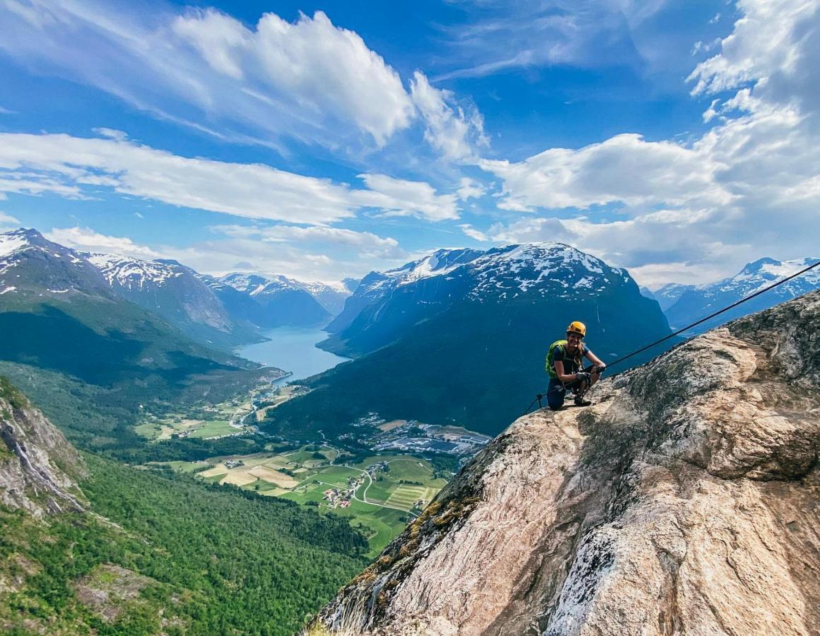 Hotel Loenfjord 卢恩 外观 照片