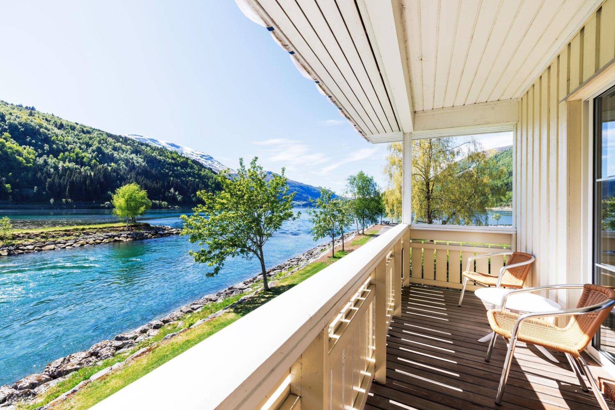 Hotel Loenfjord 卢恩 外观 照片
